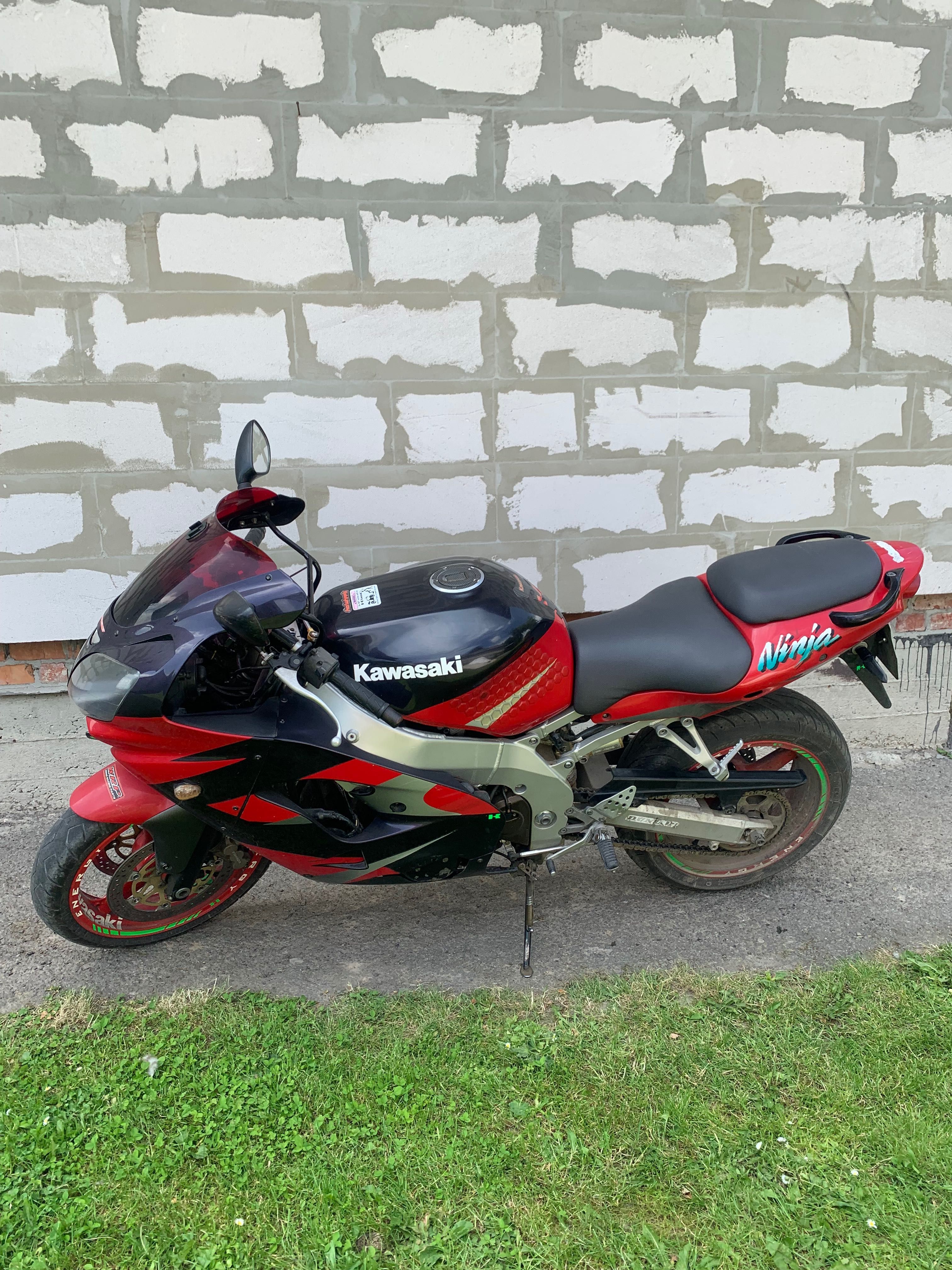 Kawasaki zx9r 2000