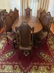 Mobilia para sala de jantar (mesa + cadeiras + aparadores)