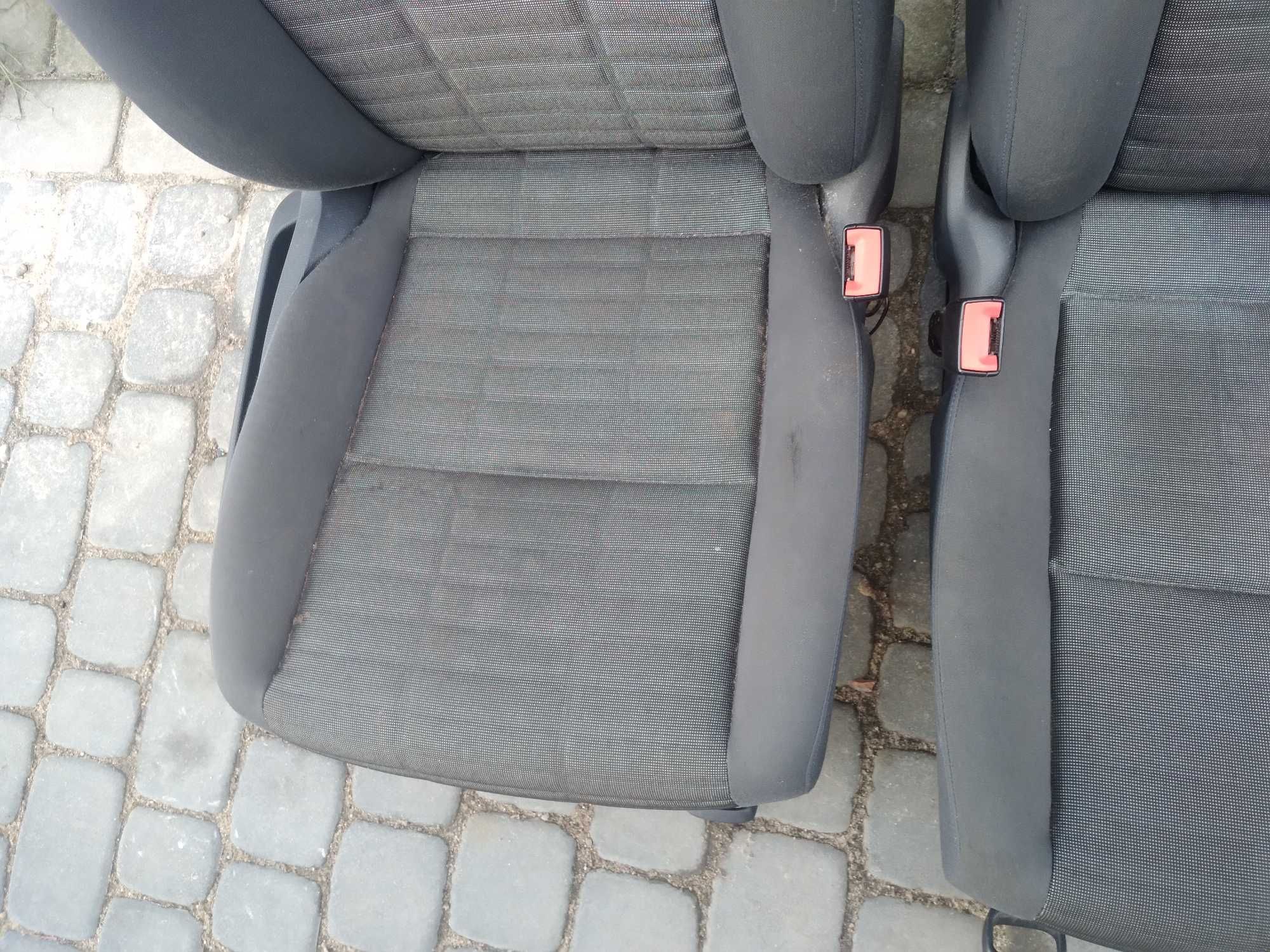 Siedzenia VW Golf 5 Plus Turan Caddy siedzenia przód