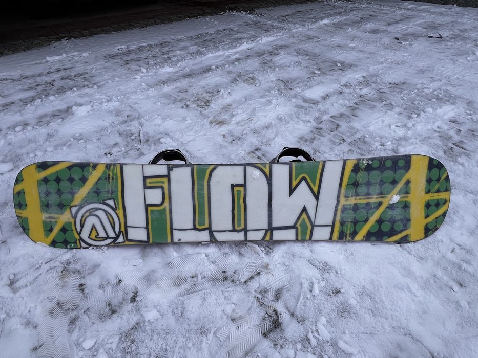 Deska snowboard FLOW 140