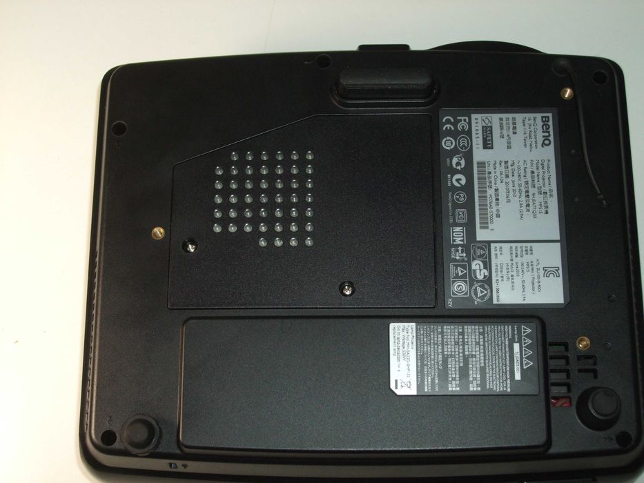 Продам проектор Benq MP 515