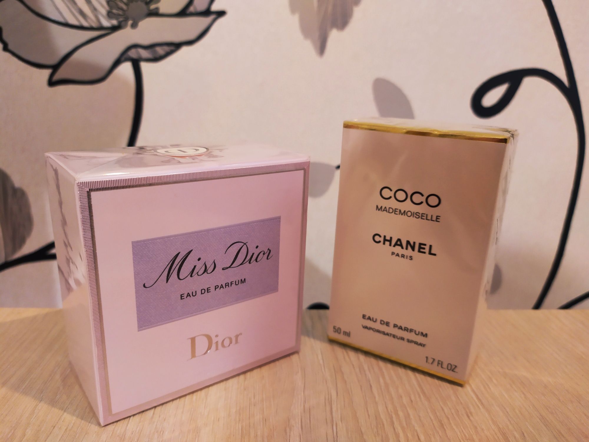 Chanel Mademoiselle, Miss Dior (Original)