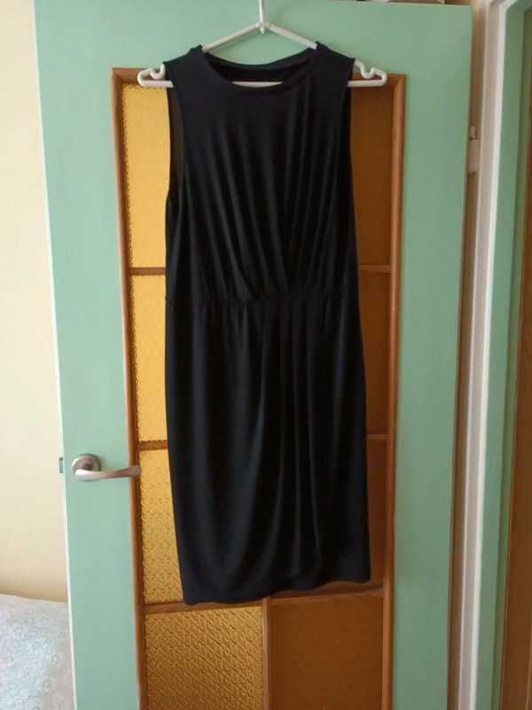 Czarna elegancka sukienka