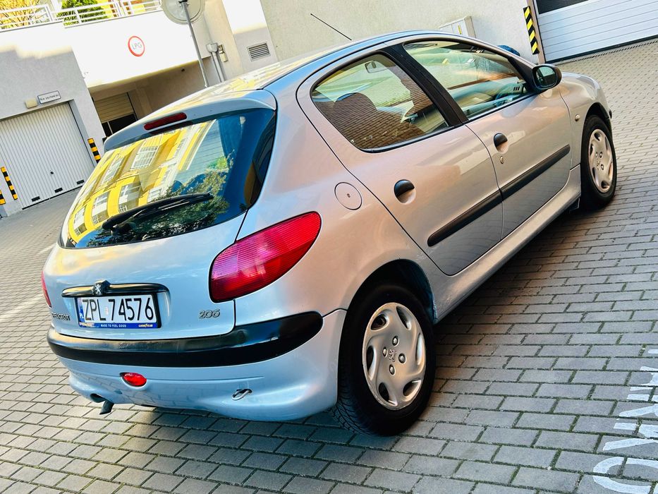 Peugeot 206 1.1 Benz Przegląd na Rok ! Ładny Stan ! Warto !