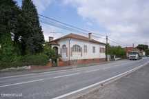 Moradia T10 para venda