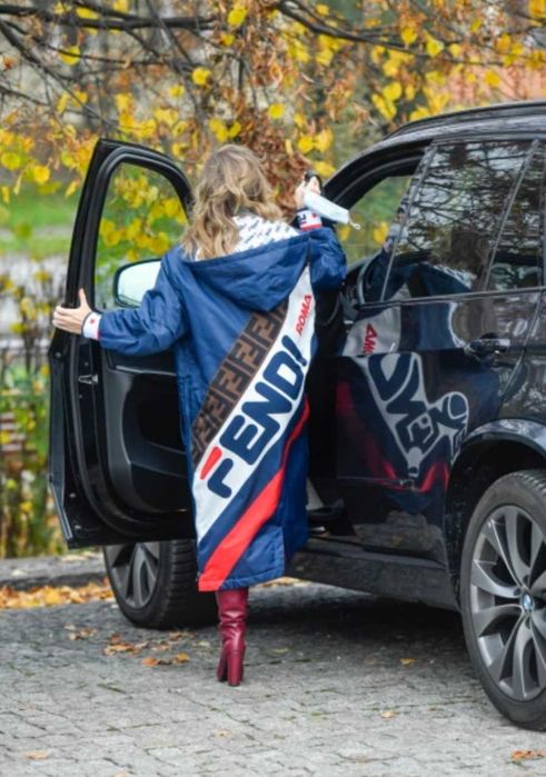 Пальто утеплене  Fendi