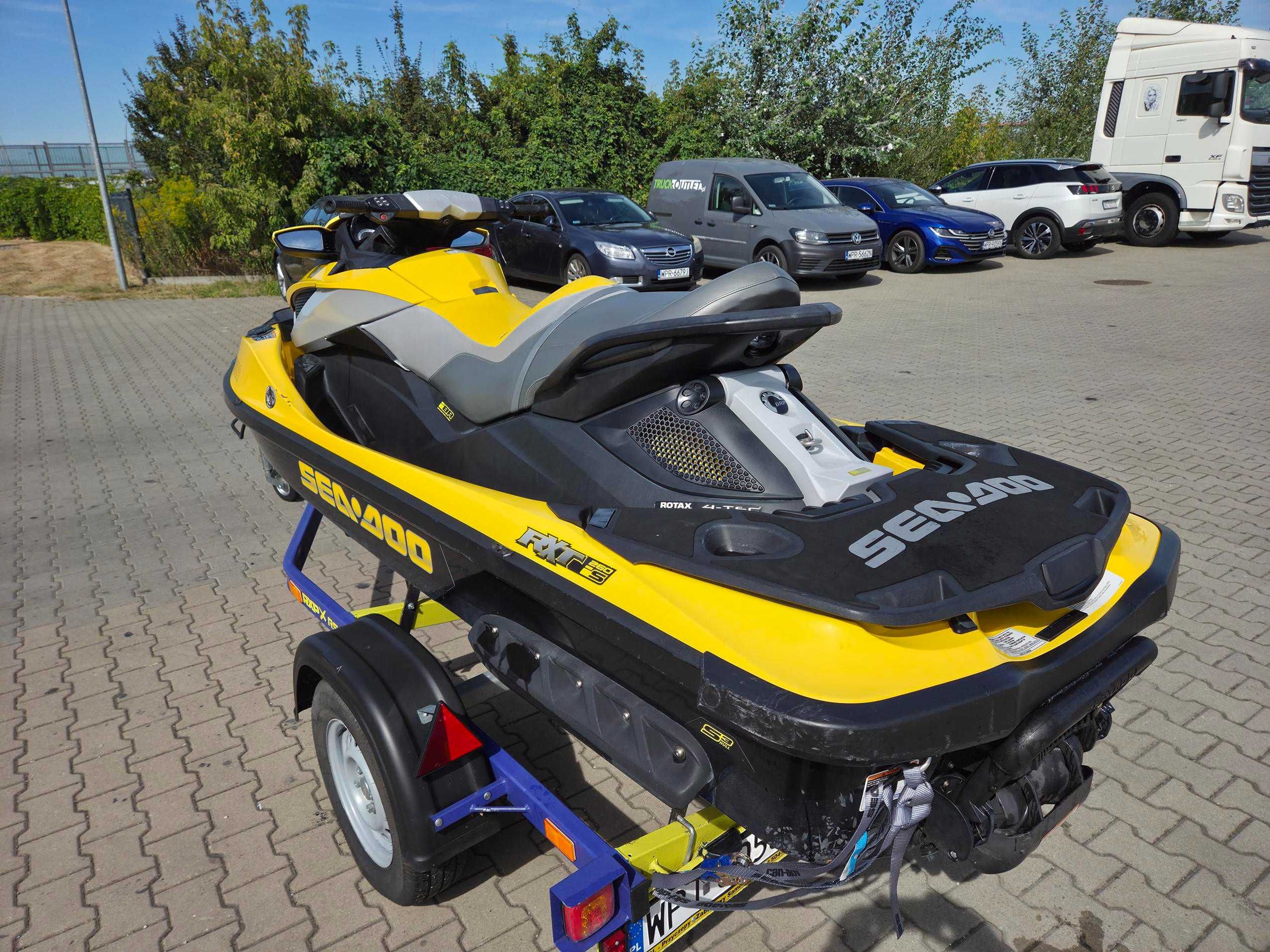 Skuter wodny SEA DOO  RXT260 IS uszkodzony