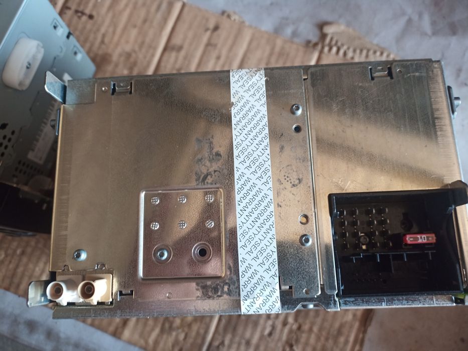 VW Radio RCD 300 wraz z kodem.