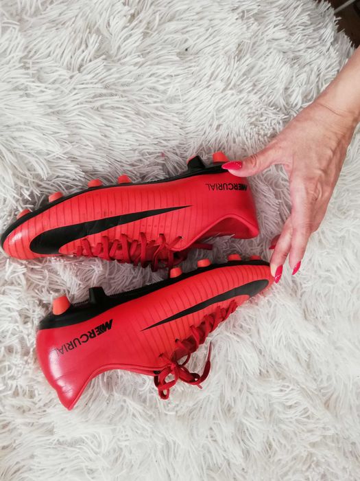 korki Nike Mercurial 39 czerwone korki Nike 39