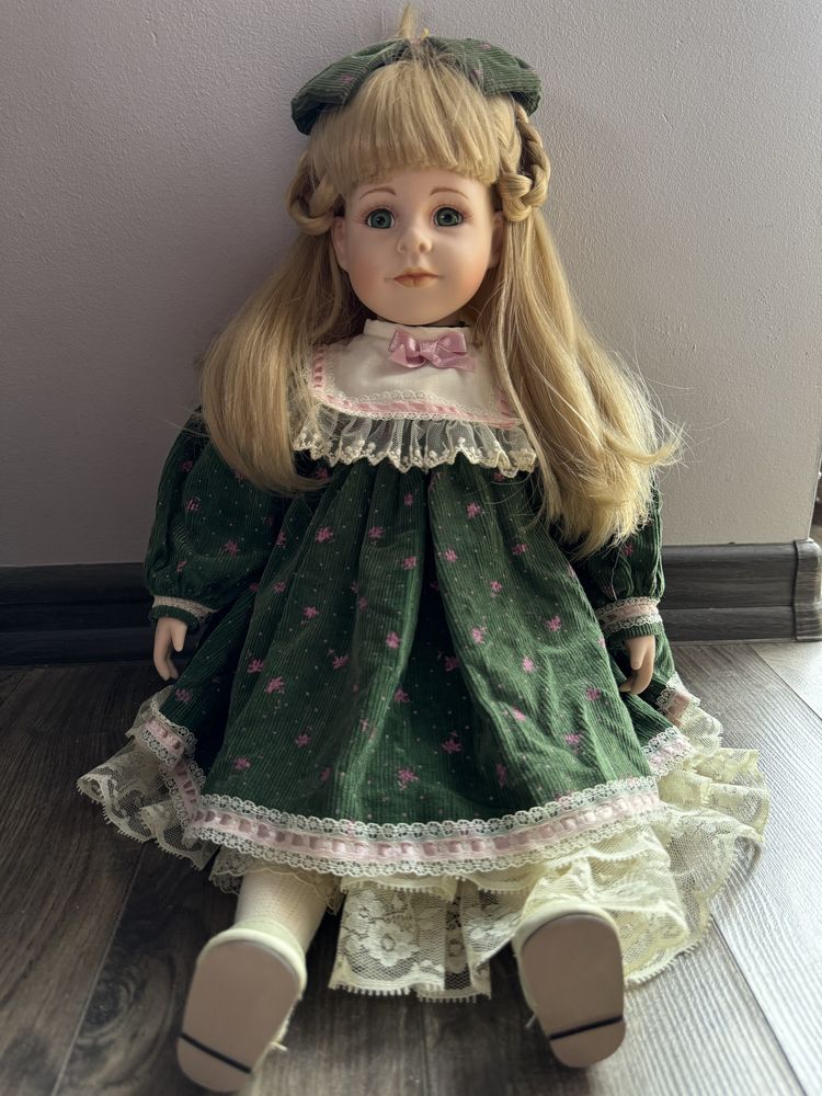 Piękna blond lalka - NOWA.