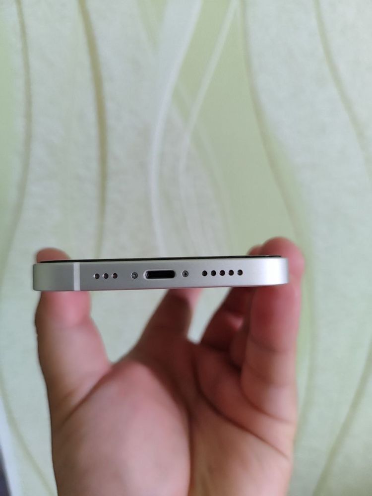 IPhone 12 на 128