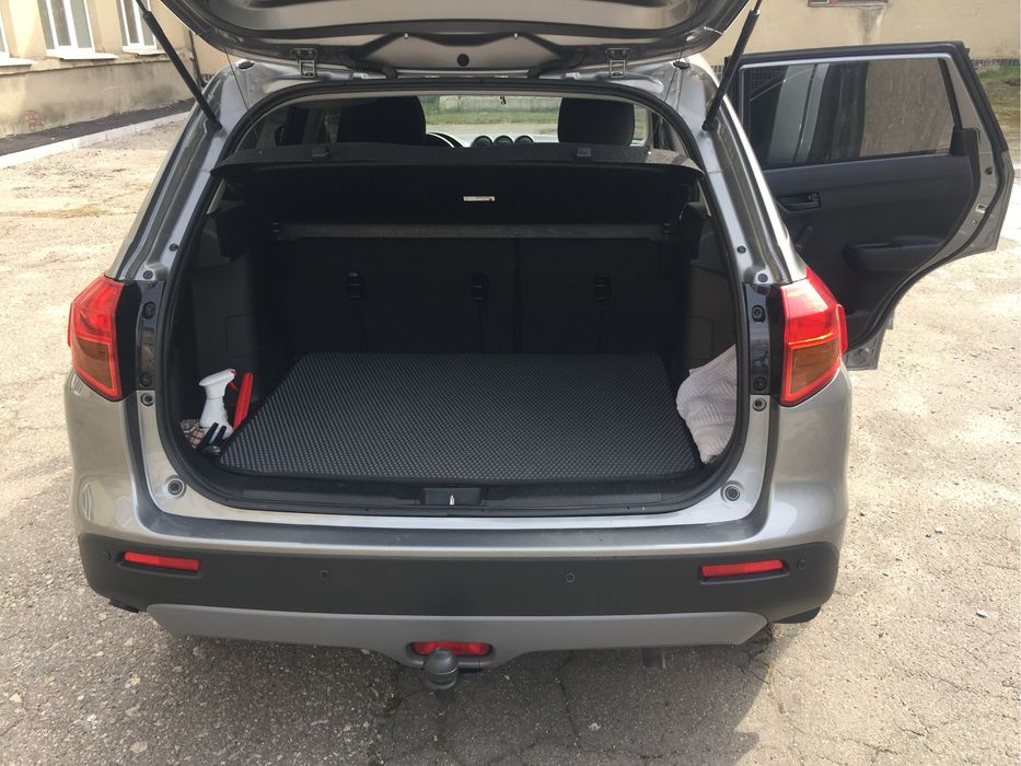 Suzuki Vitara 2017год. объем двигателя 16 газ/бензин