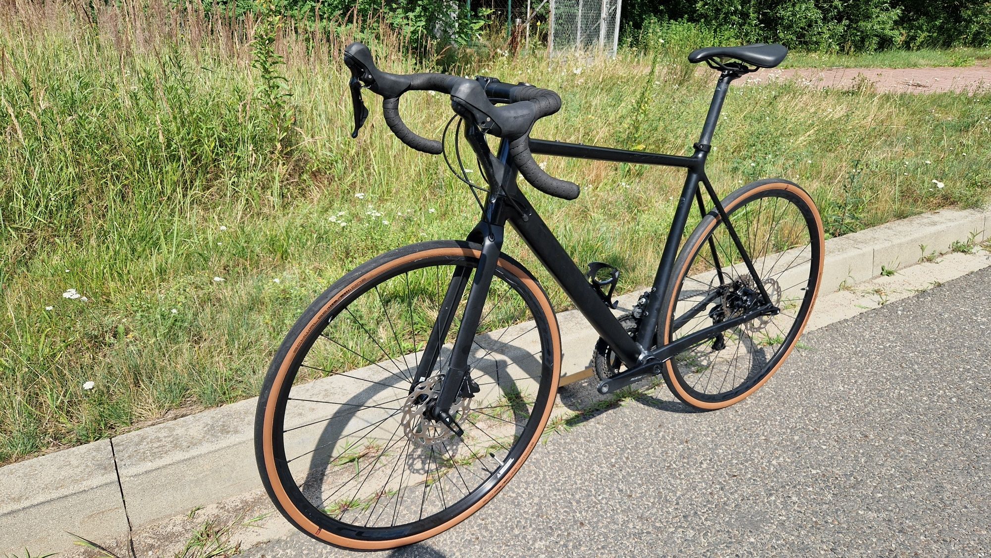 Canyon Endurace AL Disc - L / 57 - Shimano 105 2x11 / Fulcrum