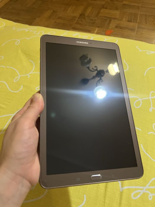 Планшет Samsung Galaxy Tab E