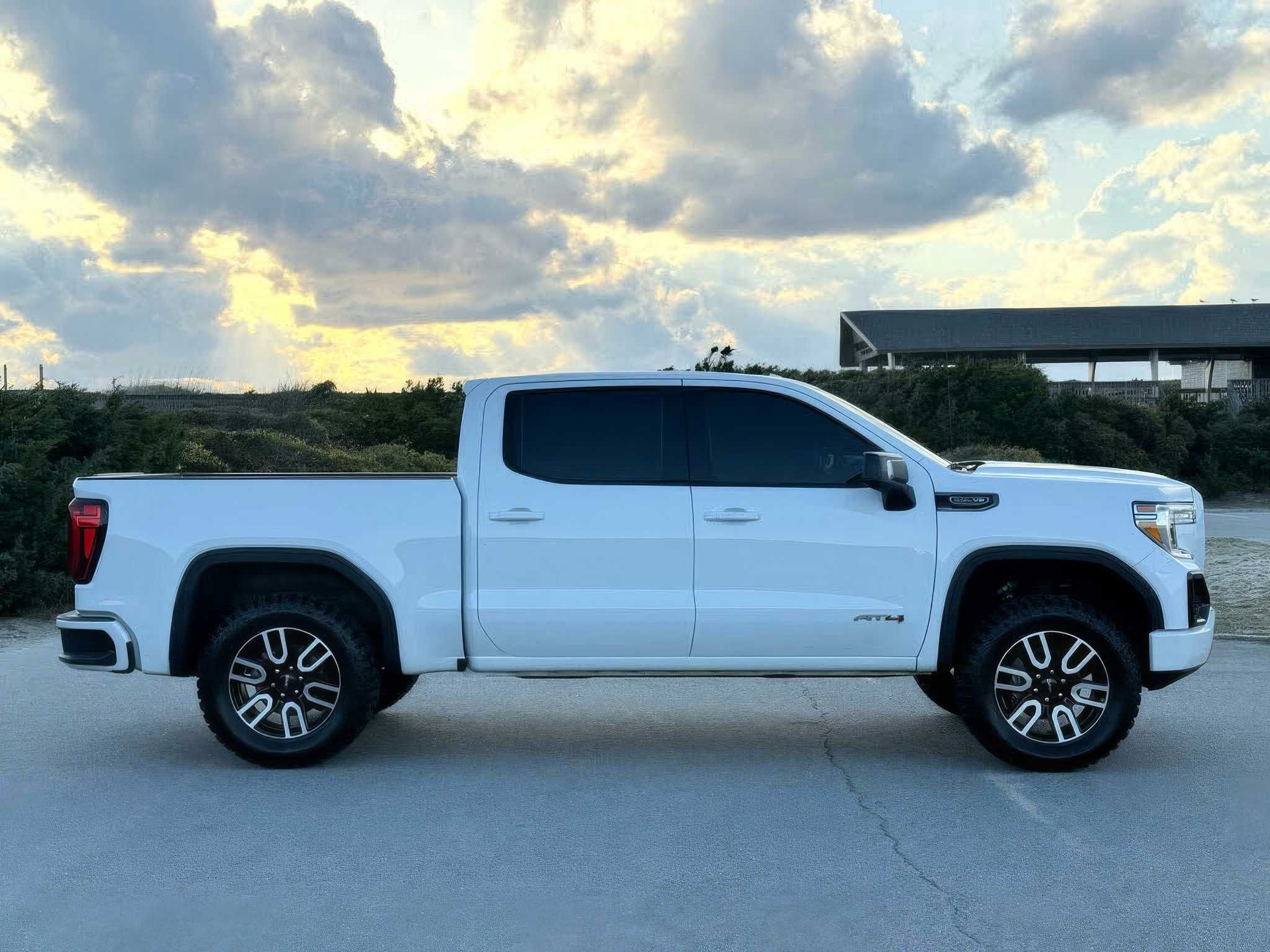 2021 GMC Sierra 1500 AT4 Crew Cab