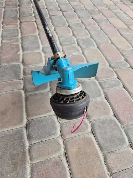 Електрокоса 2,8 кВт тример газонокосилка