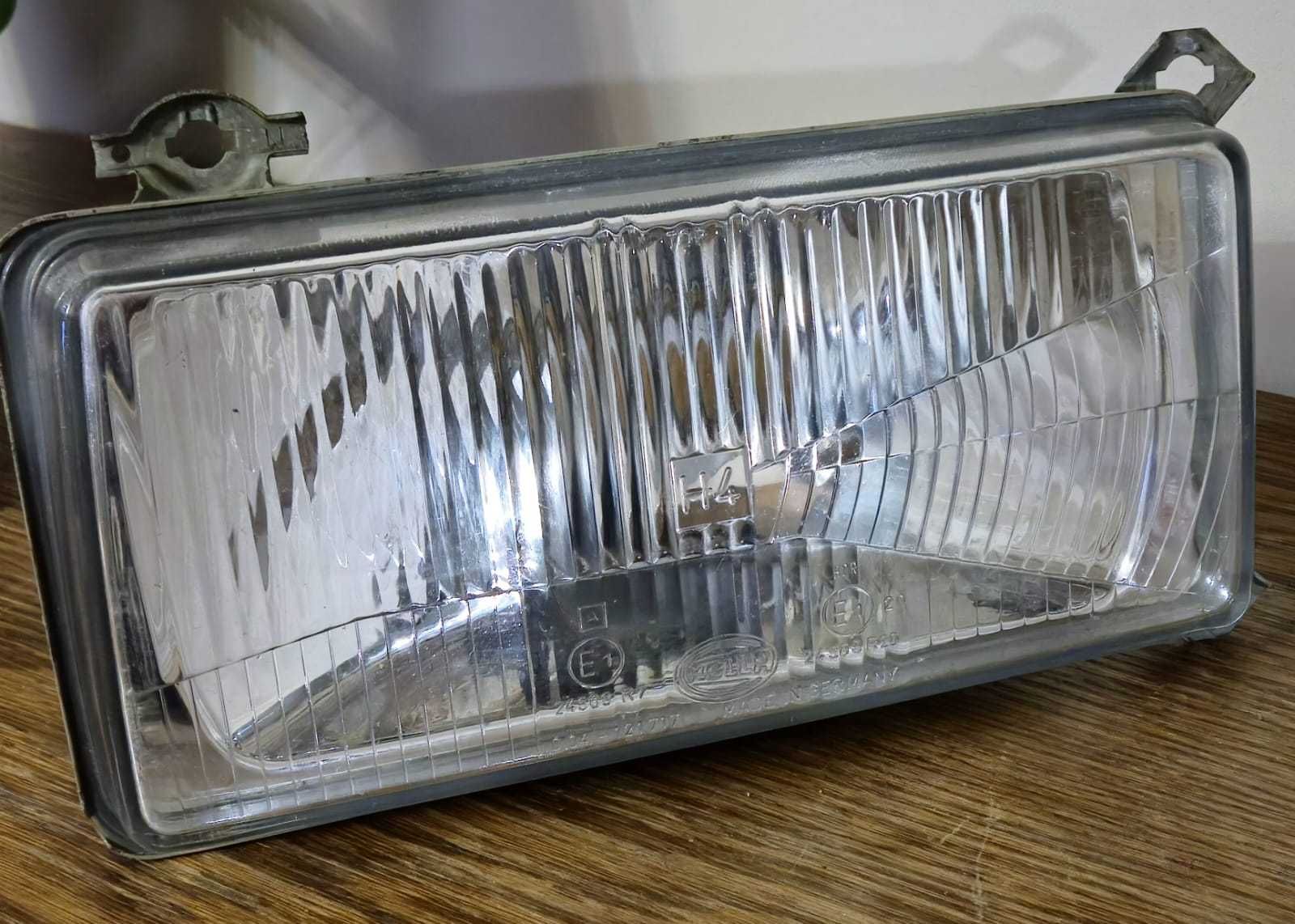 Lampa Reflektor Przedni Prawa Audi 80 B2 (78-86r.) Oryginalna HELLA