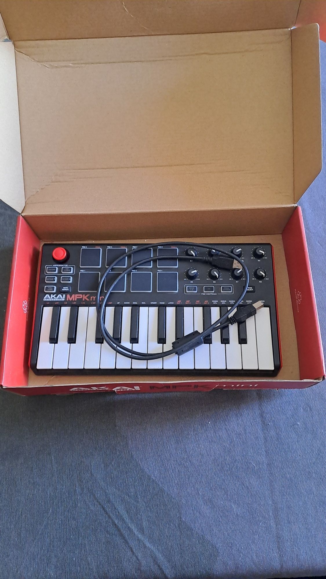 Akai pro Mpk mini