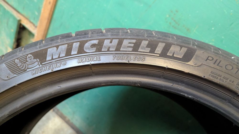 Michelin pilot sport 4S 255/35ZR20