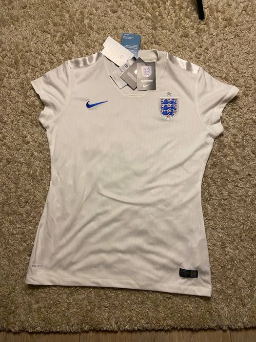 футболка збірної Англії