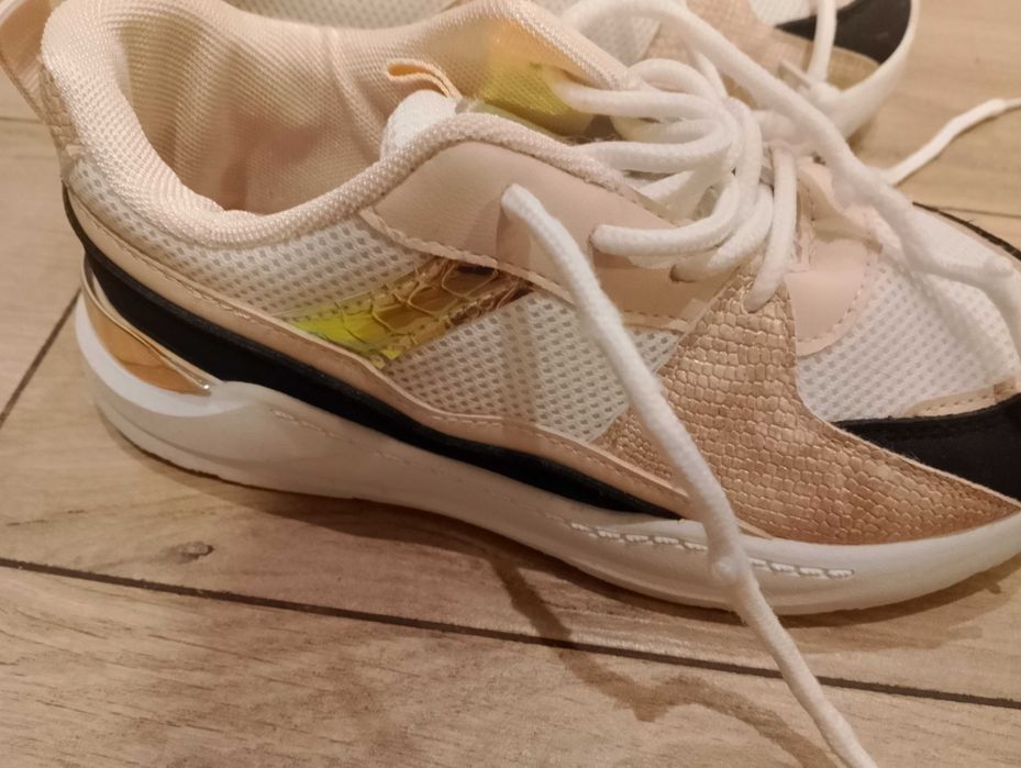 Buty adidasy dla dziewczynki