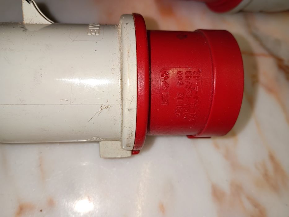 Conjunto de 5 fichas trifásicas a funcionar perfeitamente