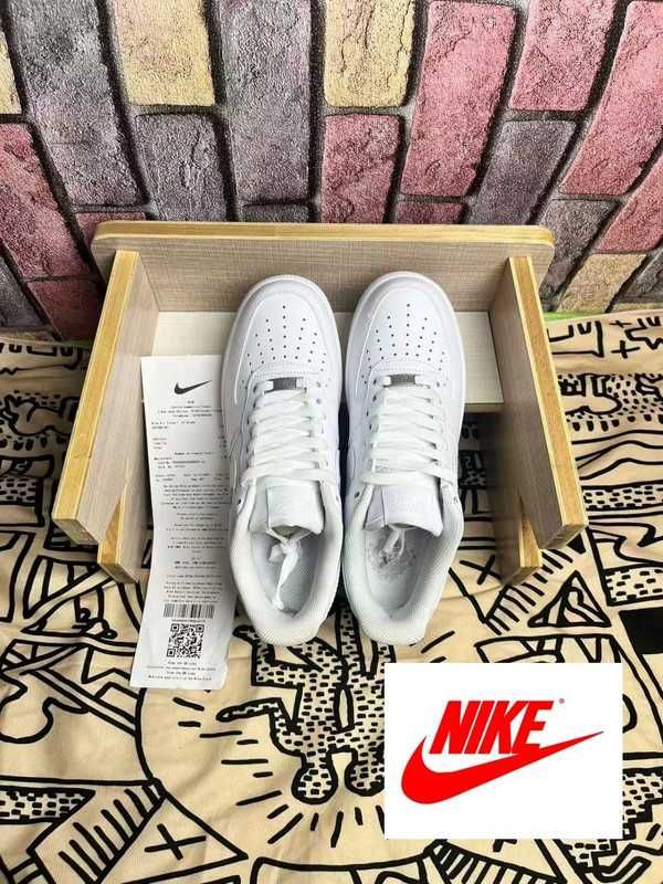 biały\AirF1*Nike nowy UnisexTrampki.39