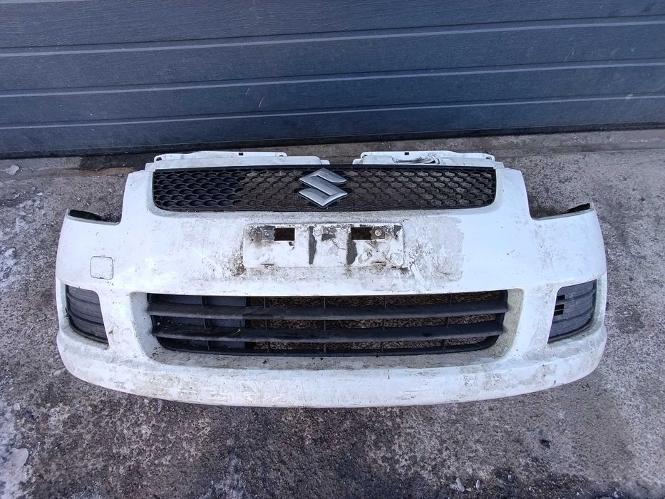 Бампер передний Suzuki Swift 4 2005-10г.в.