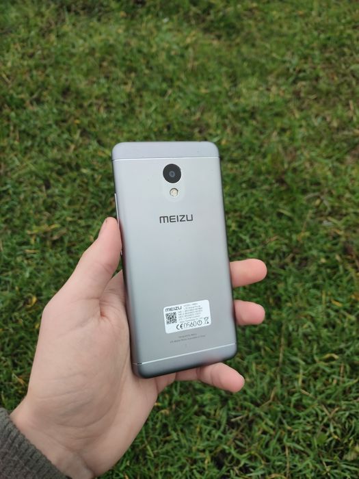 Продам телефон meizu m3s, идеал