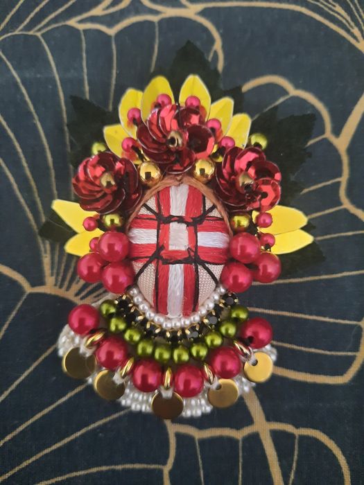 Брошка  Лялька-мотанка