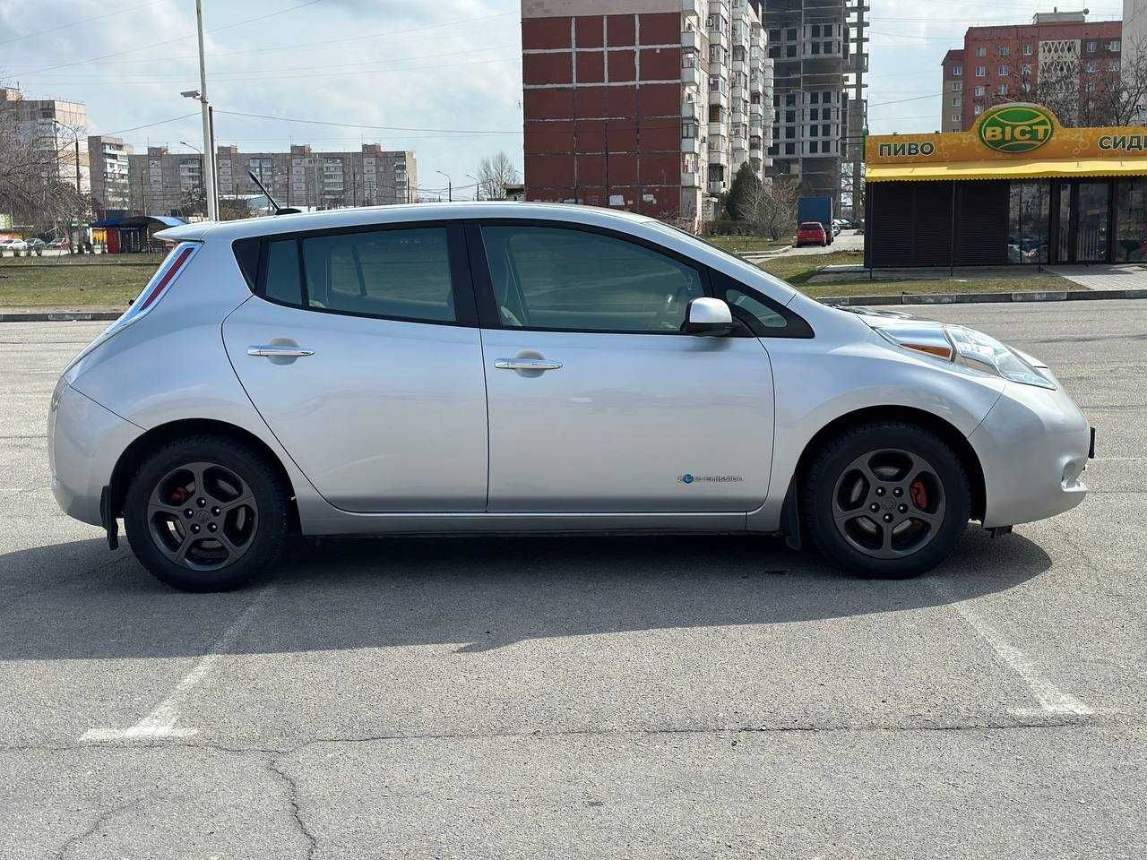 Nissan Leaf 2013  (ОБМІН/РОЗСТРОЧКА П.ВНЕСОК 1500$)