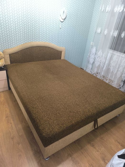 Ліжко з підйомним механізмом 160х200