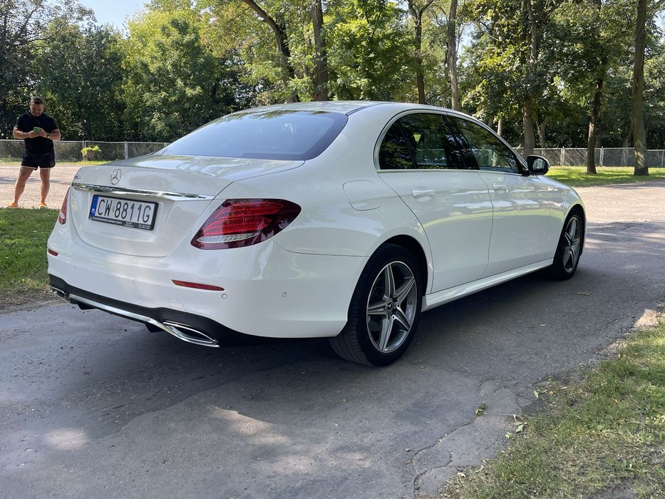 Mercedes Benz E klasa 220d 194km