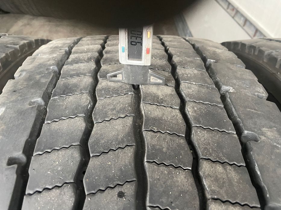 Продам шини до вантажного автомобіля