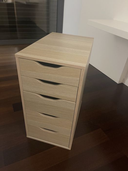 Movel gavetas castanho claro