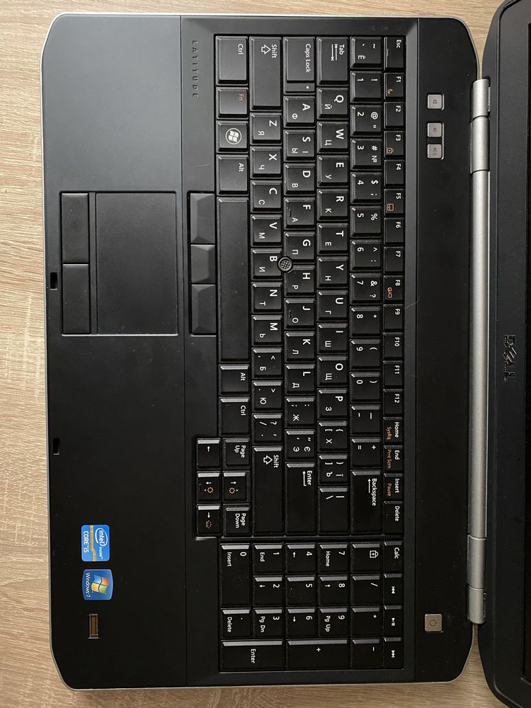 Ноутбук dell Latitude E5520