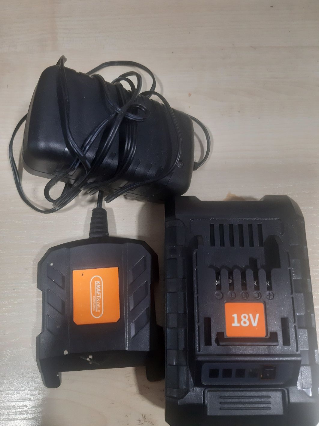 Bateria + Ładowarka 18V/24Ah