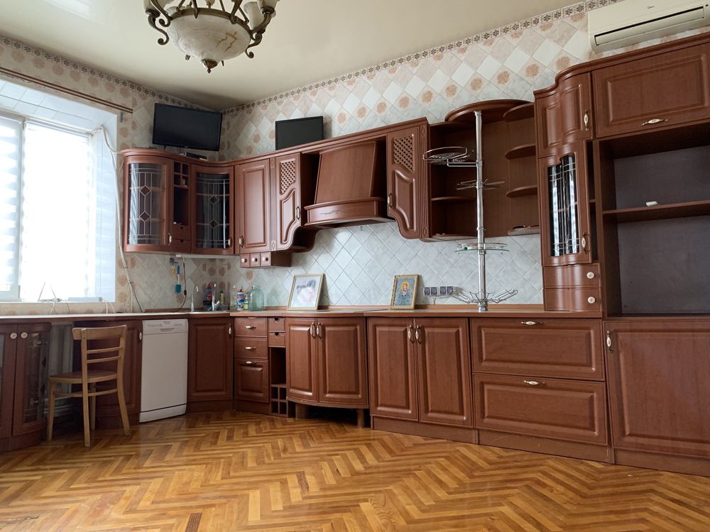 Продаж будинку з ліфтом, Гайсин, центр! Гараж, підвал, літня кухня,