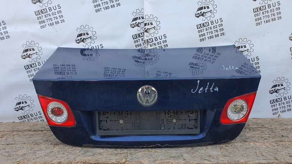 Кришка багажника, ляда Volkswagen Jetta, джета синя седан