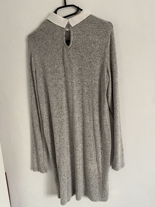 Sukienka dzianinowa z kołnierzykiem M