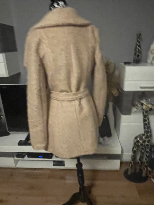 Elegancki płaszcz MOHITO roz. S.