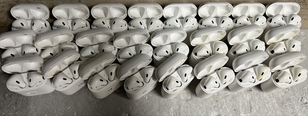 Lote 44x Apple Airpods - A2031 + A1523 - 30x a funcionar, resto n test