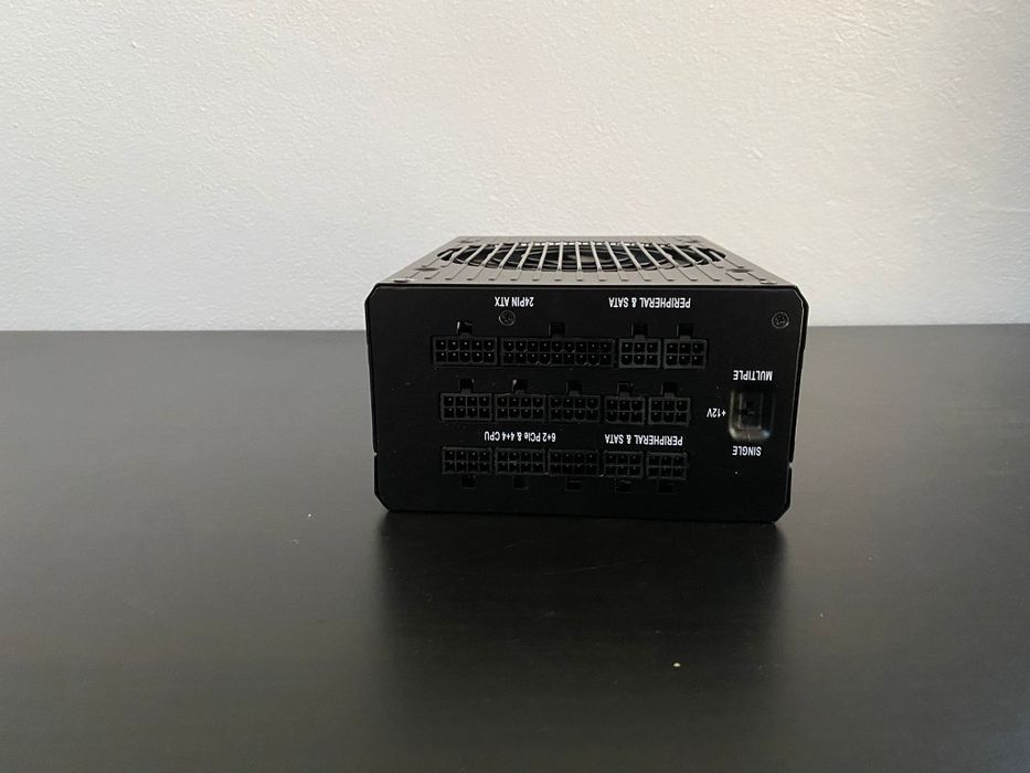 PSU Corsair HX1200 (Peças/Reparação)