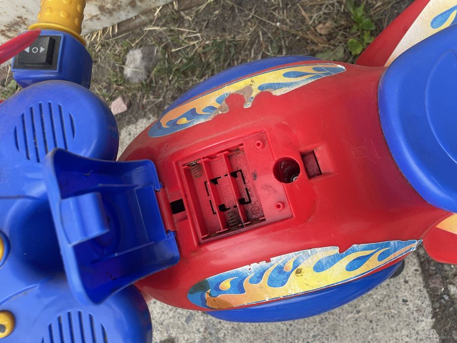 Дитячий елкромотоцикл