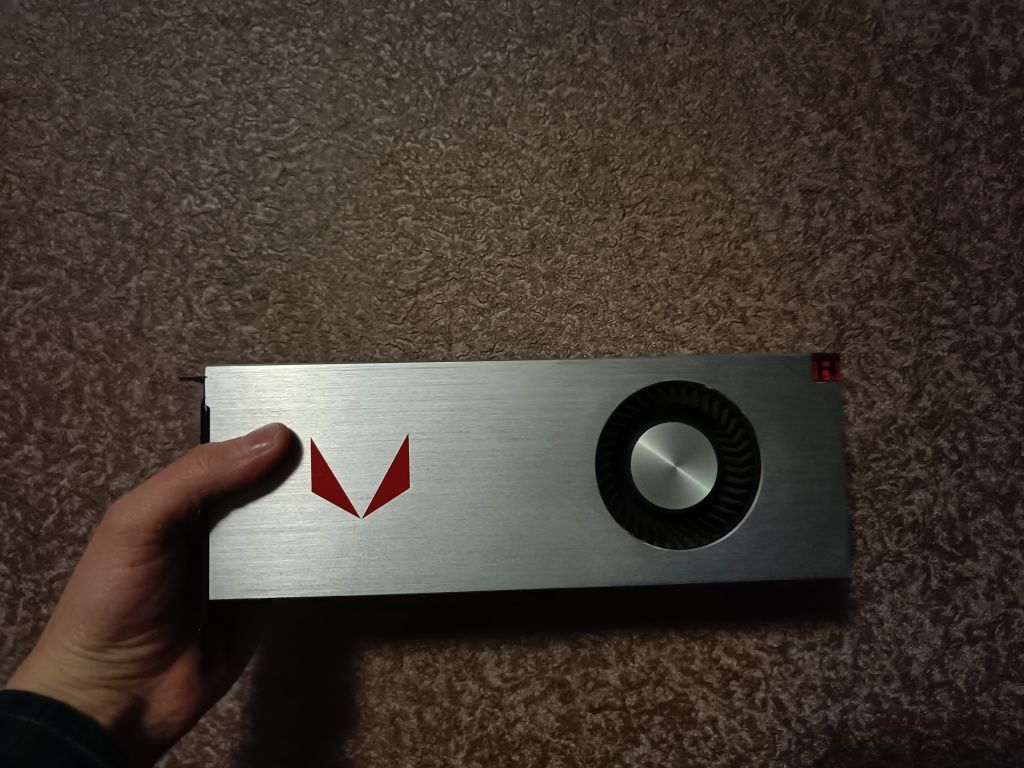 Gigabyte Vega 64 8gb