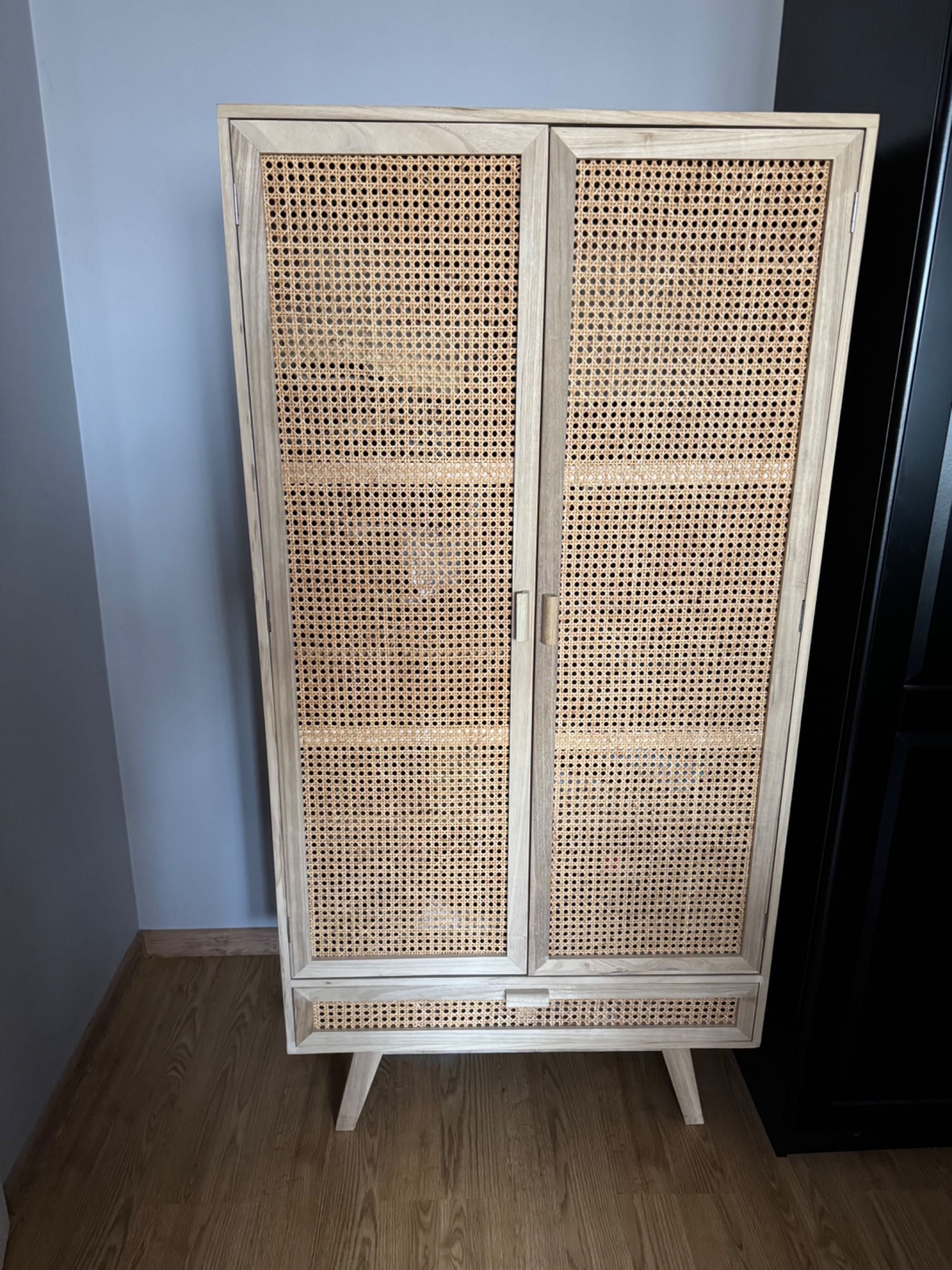 Drewniana Szafa z Szufladą – Ralik Design, Madera SKLUM