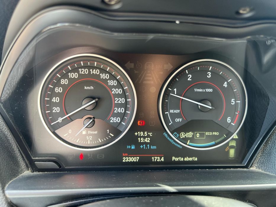 BMW 116d pack M em óptimo estado