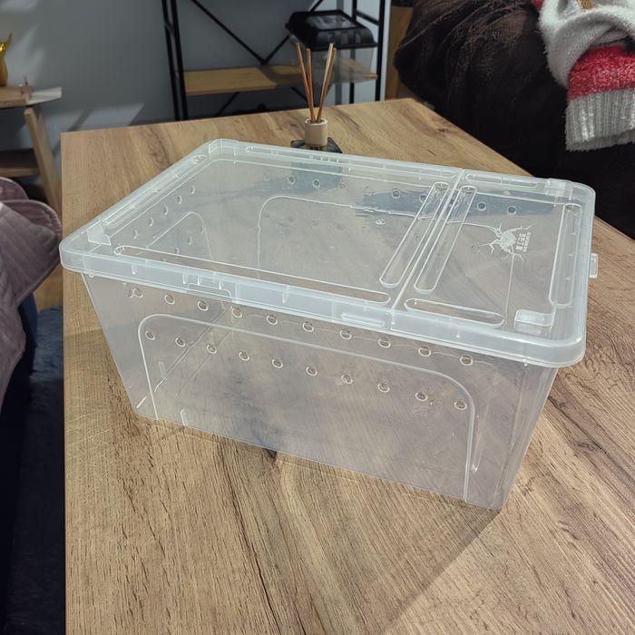 Box hodowlany, stan bardzo dobry