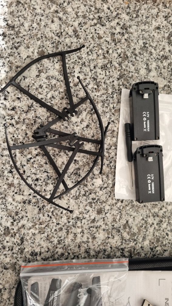 Drone de lazer com 3 baterias