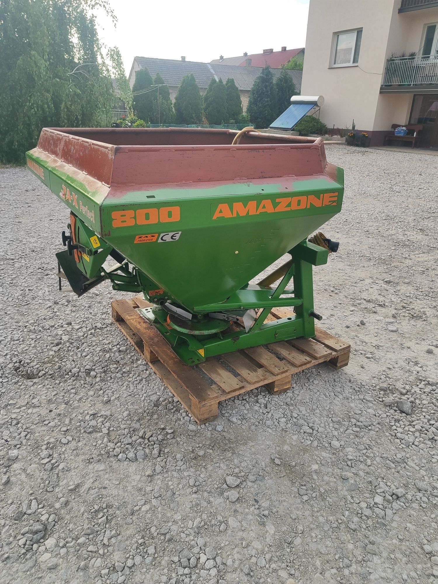 Rozsiewacz do nawozu Amazone ZA-X Perfect 800
